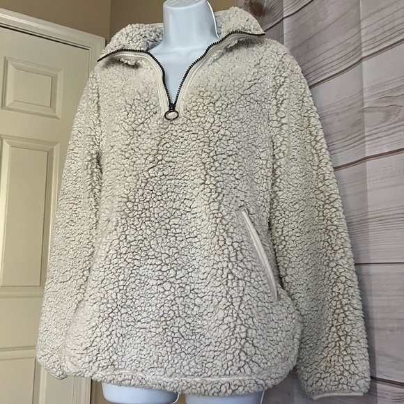 Cozy Sherpa Jackets & Blazers - Cozy Sherpa Pullover Sweater Shacket NWOT